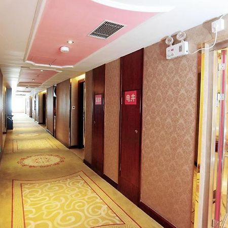 Vienna Hotel Shenzhen Longhua Qinghu Road Bagian luar foto